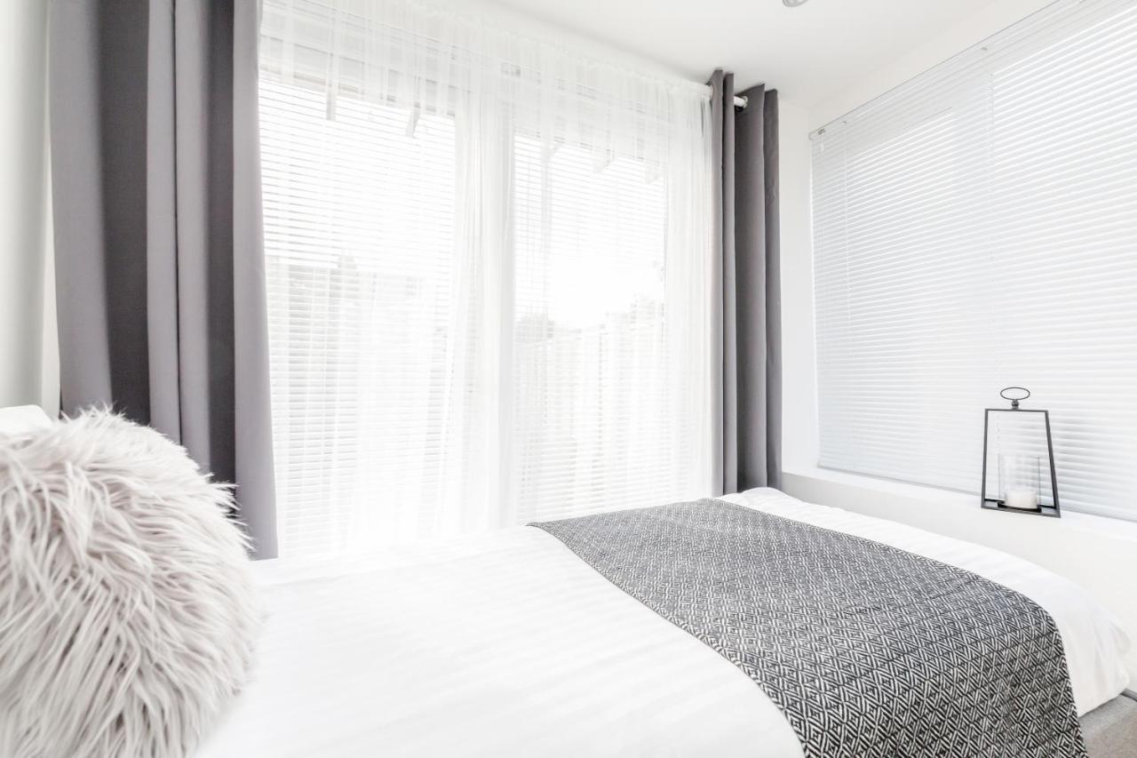 2 Bedrooms Serviced Apartment Excel Exhibition Centre, O2 Arena, Stratford Olympic City, Forest Gate, Central London Exterior foto